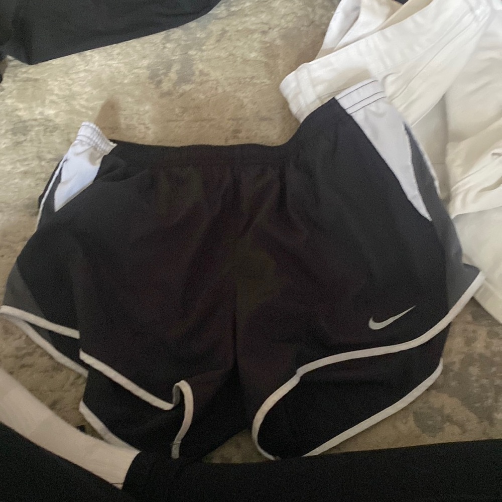 black and white nike shorts